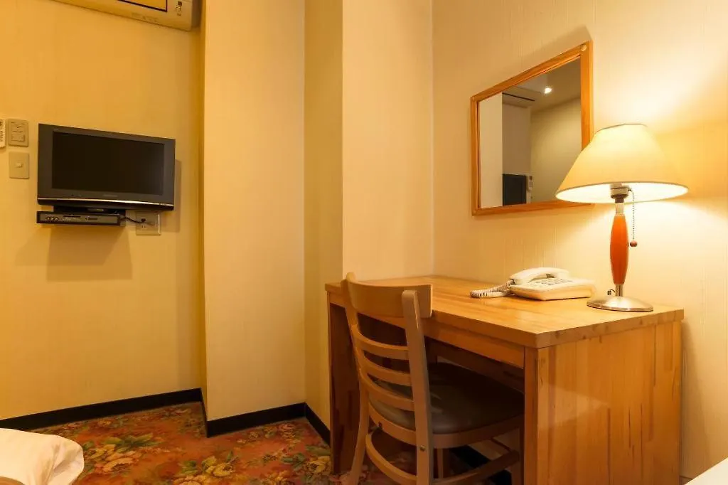 Hotel Bougainvillea Minowa Tokyo 2*,